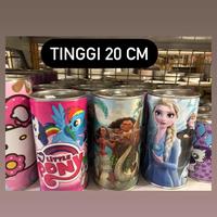 Gambar CELENGAN TABUNG KALENG BULAT KARAKTER ANAK CEWE COWO TINGGI 15CM 20CM - 20 CM dari Estoreid13 undefined 2 Tokopedia