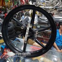 Gambar Velg Vrossi Ninja rr Model Rcb / Velg Ninja Rr model RCB Sanca - Hitam dari herman.shop undefined 2 Tokopedia