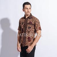 Gambar Kemeja Batik Pria lengan pendek motif pedati merah Batik Surya - M dari Batik Surya Hamdan undefined 2 Tokopedia
