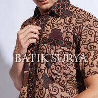 Gambar Kemeja Batik Pria lengan pendek motif pedati merah Batik Surya - M dari Batik Surya Hamdan undefined 5 Tokopedia