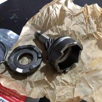 Gambar Pinion Gigi Gear Engkol Kick Stater Selah Selahan Honda Beat Karbu KVY dari tarolaku.store undefined 3 Tokopedia