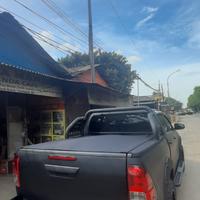 Gambar Terpal Mobil Double Cabin model resleting dan perekat + 2 penyanggah dari Aidil Tenda undefined 5 Tokopedia