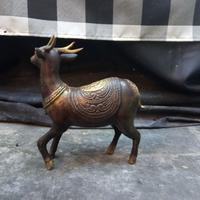 Gambar patung rusa kijang logam 3 - gold dari Bhaktilata Store undefined 4 Tokopedia