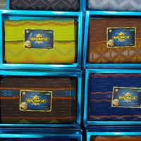 Gambar 20 pcs Sarung Wadimor Dobby gerimis murah harga grosir dari Ibnu Muntasir 7 undefined 5 Tokopedia