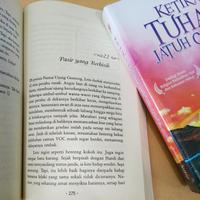 Gambar Ketika Tuhan Jatuh Cinta 2 / Seri 2 dari Islamic Book Service undefined 3 Tokopedia