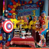 Gambar Badut Spiderman | Badut Captain Amerika | Badut Baby shark | Badut Lol dari jojobadut undefined 2 Tokopedia