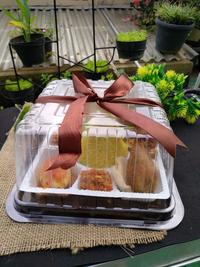Gambar Nasi Kuning Tumpeng Mini Kotak dari MbaLen Kitchen undefined 1 Tokopedia