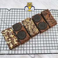 Gambar Fudgy Brownies / Mini Brownies / Kue Basah / Slice Cake - 10CM x 5CM dari Fat Meimei undefined 2 Tokopedia
