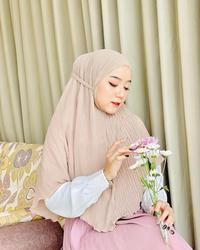 Gambar Bergo Plisket Instant Tali Padi atau Pleated Zig Zag - Dark Green dari DOONKA (Official Store) undefined 4 Tokopedia