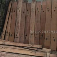 Gambar Kayu Ulin belahan bantalan rel kereta api Custom Produk dari Lean Furniture undefined 2 Tokopedia