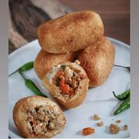 Gambar Combro isi oncom pedas Frozen isi 10 dari Ola Frozenfood undefined 1 Tokopedia