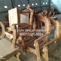 Gambar kursi sofa tamu klasik ukir mewah minimalis furniture jati jepara - 321+meja+2pug dari riski lancar mebel undefined 3 Tokopedia