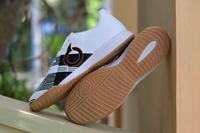 Gambar SEPATU FUTSAL ORTUSEIGHT - LIBERO IN Blcak/White/Ortrange - 39 dari ONS Sport undefined 2 Tokopedia