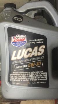 Gambar Oli Mesin Mobil Lucas Oil SAE 5W-30 Pure Synthetic USA Galon 5 Liter dari La Amour Official undefined 1 Tokopedia