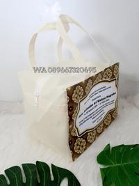 Gambar Tas Souvenir Mengenang 1000 Hari Meninggal Resleting Muat Box Nasi dari fafasouvenirkudus undefined 2 Tokopedia