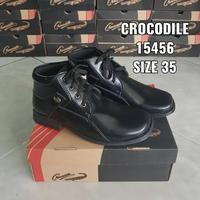 Gambar sepatu anak crocodile size 35 ori ( 15456 ) dari ARRA91 STORE undefined 1 Tokopedia