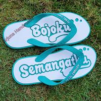 Gambar sandal jepit ukir swallow custom nama bisa pesen sesuai keinginan - no.9 sd no.11 dari Arjuna Handmade undefined 4 Tokopedia