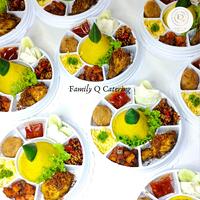 Gambar Tumpeng Mini Nasi Kuning Reguler dari Family Q Catering undefined 2 Tokopedia