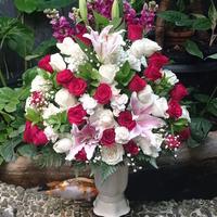 Gambar Rangkaian bunga vas ucapan selamat dan sukses dari ayudia florist undefined 3 Tokopedia
