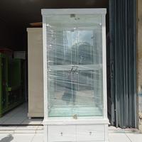 Gambar lemari pajangan kaca 2 pintu warna putih dari FURNITURE CIKAMPEK undefined 2 Tokopedia