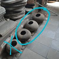 Gambar pot batu kali diameter 30cm dari griyawatu undefined 3 Tokopedia
