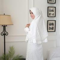 Gambar Agnes Jilbab Putih Khimar Syari Hijab Silk Kerudung Brukat Glitter dari Ayo dituku_NEW undefined 2 Tokopedia
