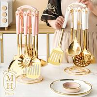 Gambar Spatula Set 6 Alat Masak Rak Gold | Gift Box Kado Wedding Housewarming - White dari Marbelous Home undefined 1 Tokopedia