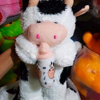 Gambar boneka sapi minum susu pakai dot - putih kecil dari arrahmanshopsri undefined 4 Tokopedia