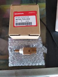 Gambar Switch Saklar Lampu Rem Stop Cruise Honda Mobilio Brio BRV Original dari Honda Jaya Makmur undefined 1 Tokopedia