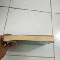 Gambar Twenty Thousand Leagues Under The Sea by Jules Verne in English dari Haldom Maradona undefined 4 Tokopedia