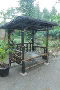 Gambar Saung bambu hitam gazebo minimalis siap pakai - saung kedua dari Taman cemara undefined 1 Tokopedia