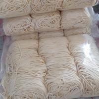 Gambar mie mentah untuk mie ayam isi 12 dari Gajah-mungkurjaya undefined 4 Tokopedia