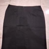 Gambar Rok span hitam wanita preloved. dari Gudang preloved Lily undefined 2 Tokopedia
