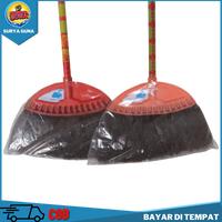 Gambar Sapu Lantai Sapu ijuk Mudah digunakan Gagang kayu dari Suryaguna Store undefined 1 Tokopedia