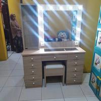 Gambar MEJA RIAS MAKEUP LAMPU ARTIS JUMBO YG LAGI TREND ,FREE LAMPU & KURSI dari Arsyila Furniture custome undefined 5 Tokopedia