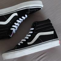Gambar Vans SK8 High Classic Black White Original Ori BNIB Sepatu Pria Wanita - 36 dari TRAPPED_EZ undefined 3 Tokopedia