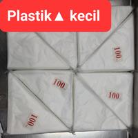 Gambar plastik segitiga ▲ kecil / piping bag 24 x 33 isi 100 pcs /pak dari sinar terang Regency undefined 1 Tokopedia