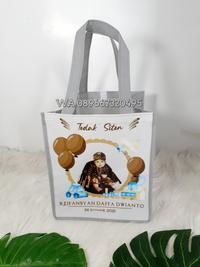 Gambar Tas Goodie Bag souvenir tedak Siten dari fafasouvenirkudus undefined 1 Tokopedia