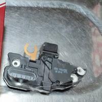 Gambar IC REGULATOR Alternator Usi Automotive Bosch BR28-N1 k5 24V 28V dari Timur Dinamo undefined 2 Tokopedia