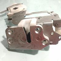 Gambar Door Lock-Sliding Door Kanan -RH Daihatsu Grand Max- Luxio Original dari S-Arch Motor undefined 4 Tokopedia