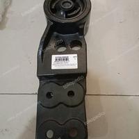 Gambar tapak bebek / Bracket kabin hino lohan RH 51701-E0020 LH 51702-E0020 - kiri 51702 dari okky jaya motor undefined 2 Tokopedia