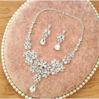 Gambar mahkota pengantin-Shiny crown- jewelry set anting kalung-mahkota tiara dari Stella crowns undefined 3 Tokopedia
