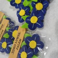 Gambar Hiasan kain flanel bentuk bunga +daun wana biru tua dari Joelin handycraft undefined 3 Tokopedia