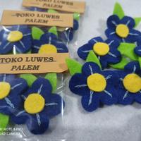 Gambar Hiasan kain flanel bentuk bunga +daun wana biru tua dari Joelin handycraft undefined 2 Tokopedia