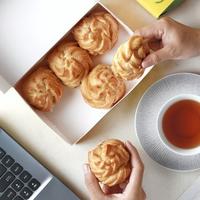 Gambar ANTAPANI Durian Classic Soes 1 Box dari Belah Doeren Antapani undefined 1 Tokopedia