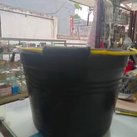 Gambar ember aduk jumbo hitam. bola dunia dari Jimmy JJ undefined 1 Tokopedia