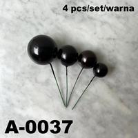 Gambar Cake topper hiasan kue bola hitam merah emas perak biru pink putih - Hitam dari Hiasan Kue Kita undefined 1 Tokopedia