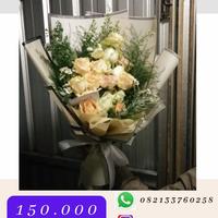 Gambar kado bucket bunga wisuda / bucket bunga wisuda/buket wisuda - 100k dari Karangan Bunga Wa florist undefined 3 Tokopedia