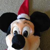 Gambar boneka mickey santa by disney store korea dari jhal2025 undefined 4 Tokopedia