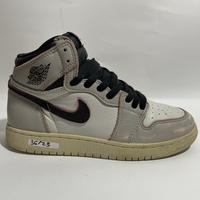 Gambar Sepatu Second Original Nike SB Jordan 1 Light Bone/Crimson Tint High dari Rantau_Thrift undefined 4 Tokopedia